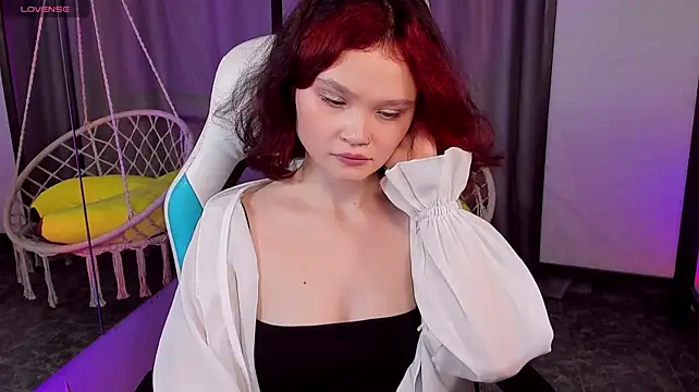 EmilyChaves live cam on StripChat