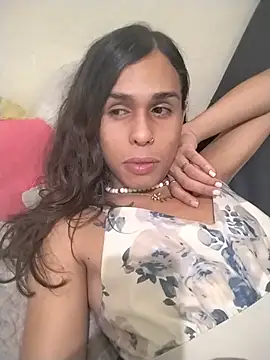 pretty_ariiel webcam