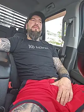 Beardedtattood webcam