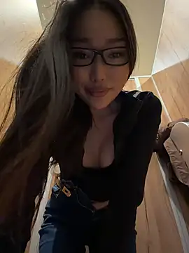 trytomakememoam webcam