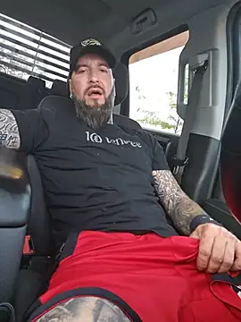 Beardedtattood webcam
