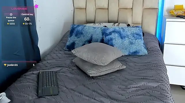 lyan_77 webcam