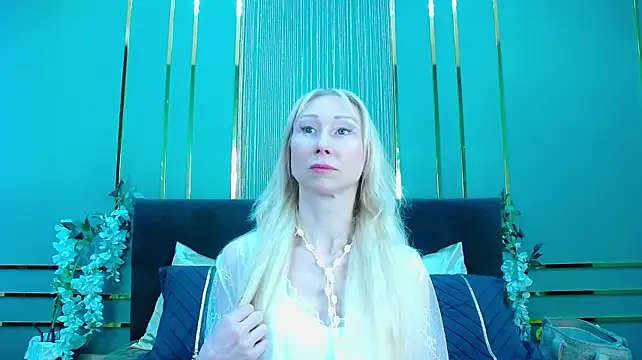 KissDreamm live cam on StripChat