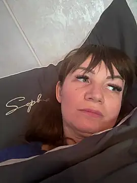 Butterfly8385 live cam on StripChat