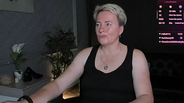 Nika_Smit webcam