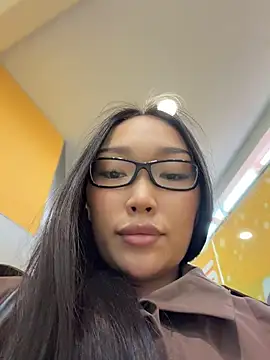 trytomakememoam webcam