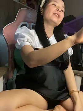 Ivy_Trix2 webcam