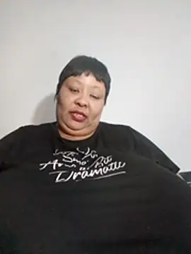 nancy111 live cam on StripChat