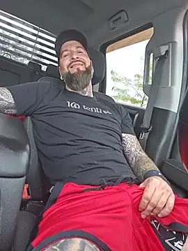 Beardedtattood live sex cam