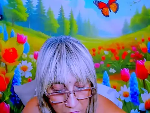 indianroxy webcam