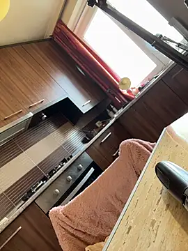 Hotmomcheckk_