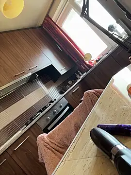 Hotmomcheckk_