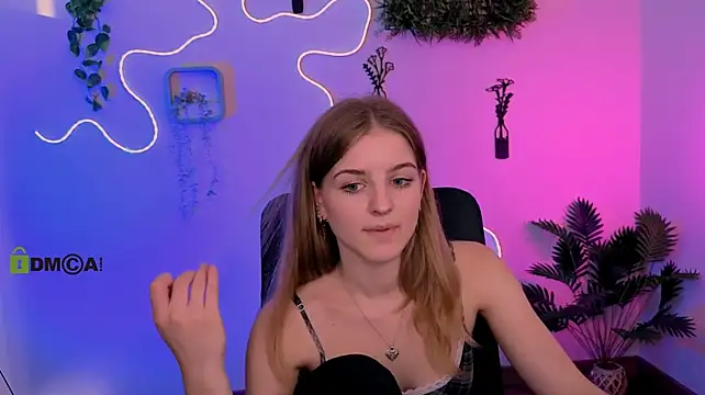 lisa_dark_