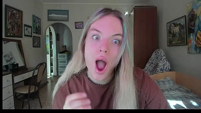 milliKira006 webcam