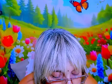 indianroxy webcam