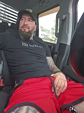 Beardedtattood webcam