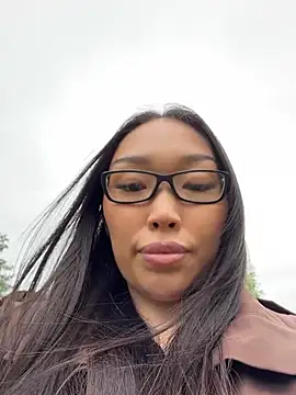 trytomakememoam webcam