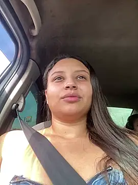 julia_moreira live sex cam