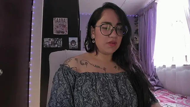 julibella_sweet webcam