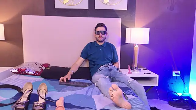 ThoryCarla_ webcam