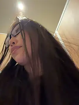 trytomakememoam webcam