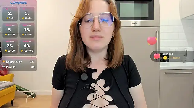 Charmy_Gracy webcam