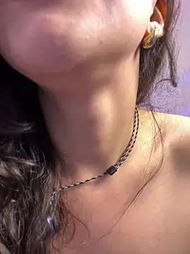 Annie_bonnie_ live cam on StripChat