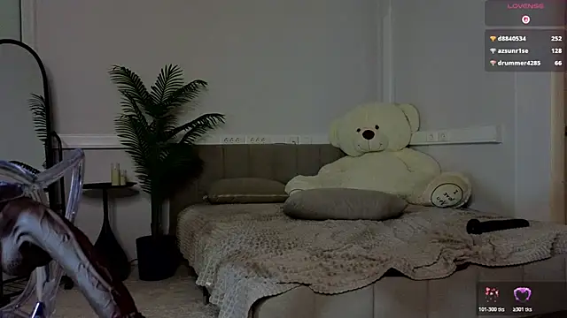 Vlada_vvv webcam