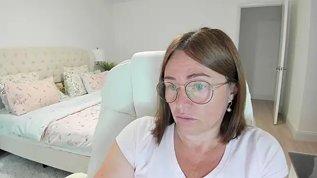 Vika73 webcam