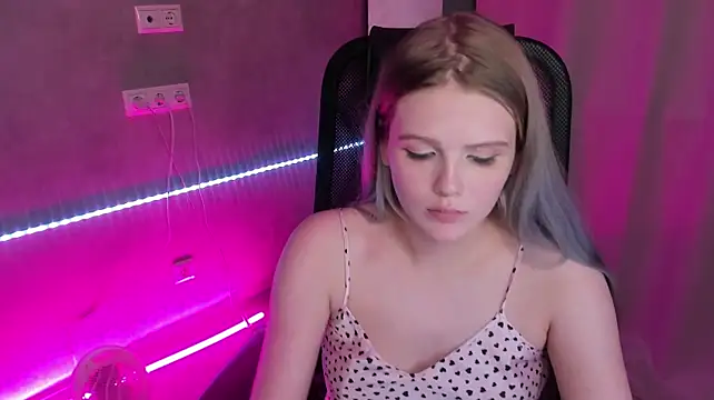 Alisa_Allison webcam