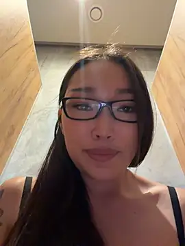 trytomakememoam webcam
