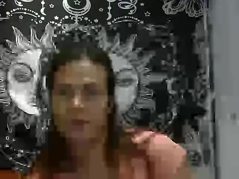 juicycum069