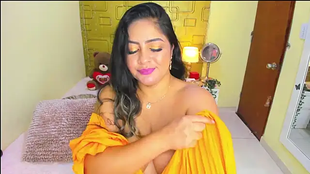 Julia_Haye