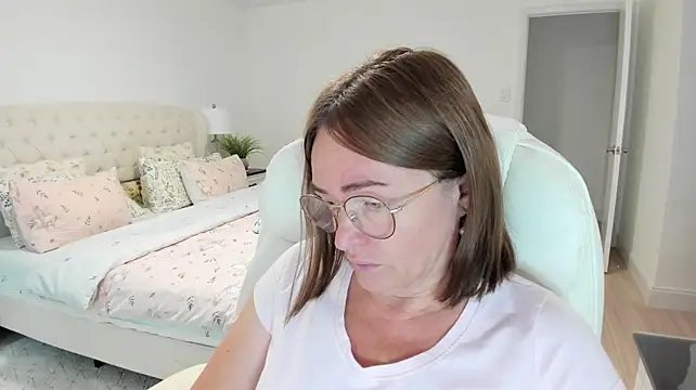 Vika73 webcam