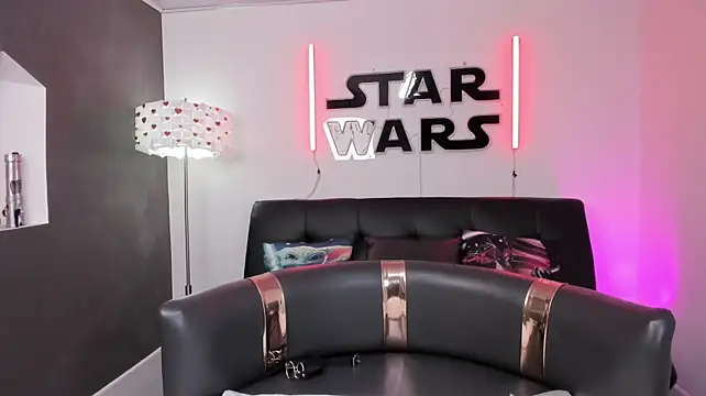 miss_danika webcam