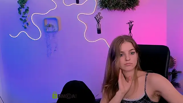 lisa_dark_