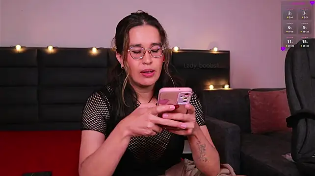 kathieandpovcock1 webcam