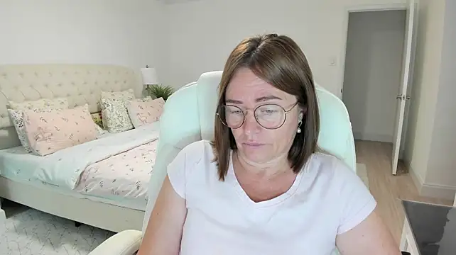 Vika73 webcam