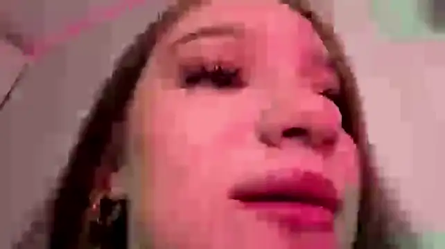 DonetteAlaya webcam
