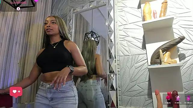 BriannaChelsea webcam