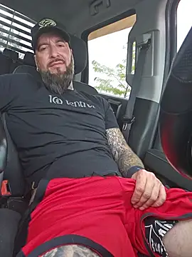 Beardedtattood live sex cam
