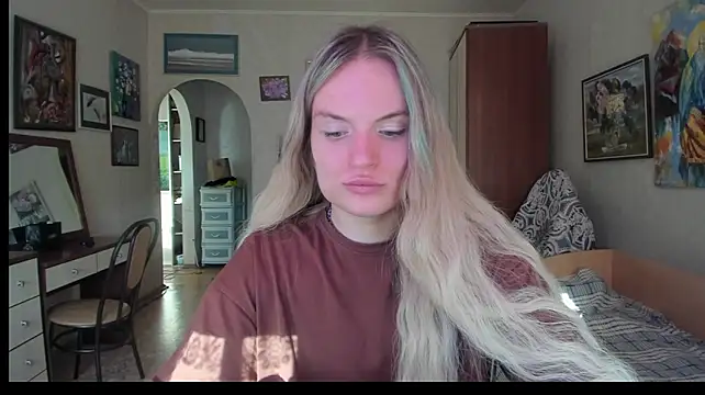 milliKira006 webcam