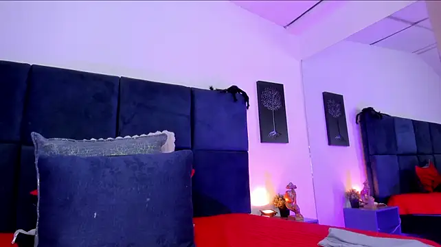 april_jones05 live cam on StripChat