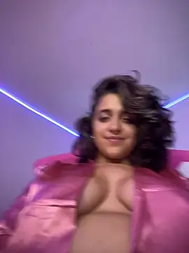 aliciia777 (F young) - play pussy 💦🔥