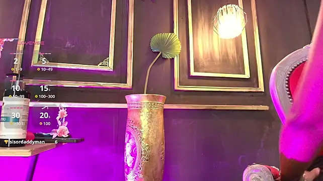 alexa_cruz__ webcam
