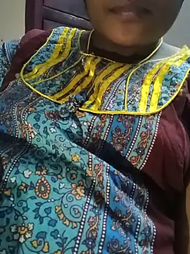 tamil_swathii live cam on StripChat