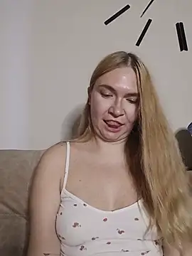 KisaVixen live cam preview