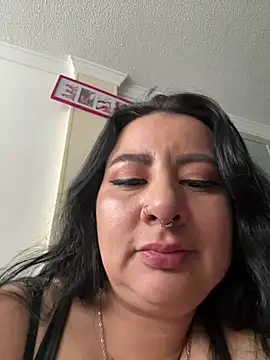 Abril_Luv webcam