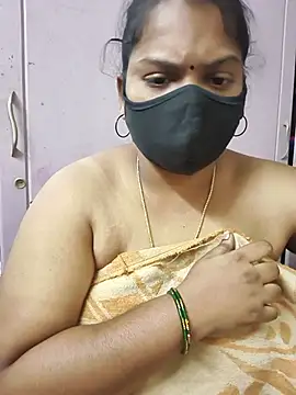 Paru_Tamil_Ponnu live sex cam