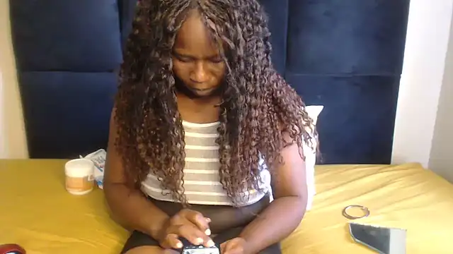 Chocolatebae86 webcam